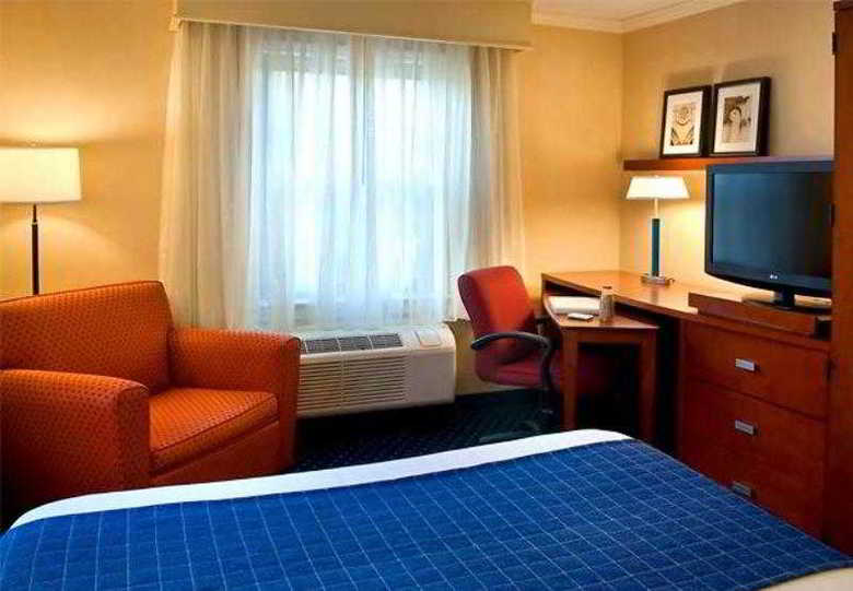 Hotel Courtyard Por Marriott