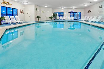Holiday Inn Express Hotel & Suites Easton