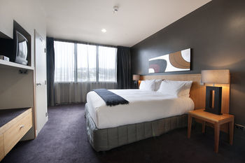 Hotel S/circle Southern Cross
