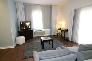 Hotel Indigo Fort Myers River District