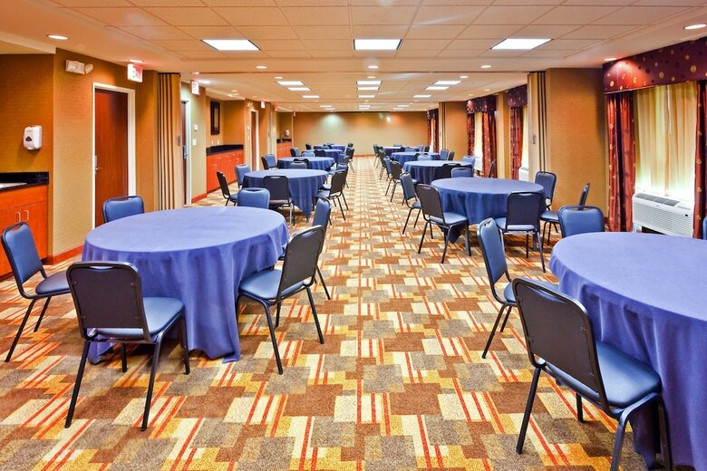 Holiday Inn Express Hotel & Suites Memphis/germantown