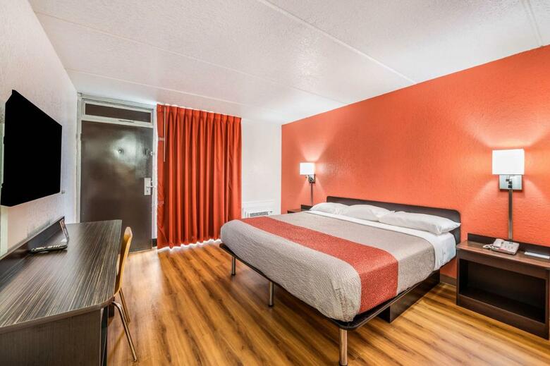Hotel Motel 6 Henderson Tx