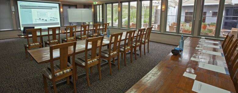 Hotel Novotel Lake Crackenback Resort & Spa