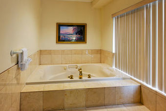 Holiday Inn Express Hotel & Suites San Pablo