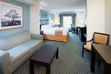 Holiday Inn Express Hotel & Suites Lebanon