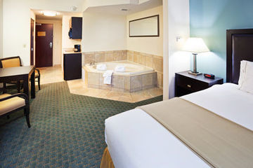 Holiday Inn Express Hotel & Suites Lebanon