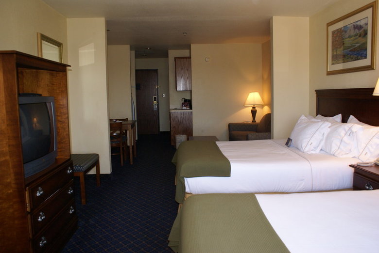 Holiday Inn Express Hotel & Suites Mountain Home