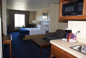 Holiday Inn Express Hotel & Suites Mountain Home