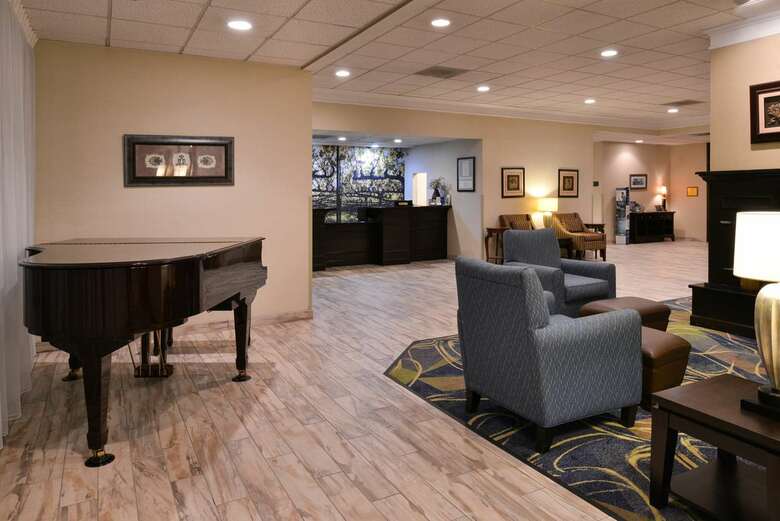 Best Western Leesburg Hotel & Conference Center