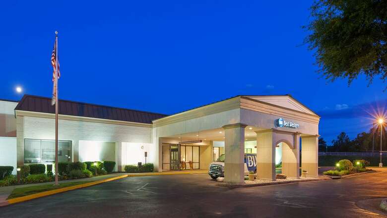 Best Western Leesburg Hotel & Conference Center