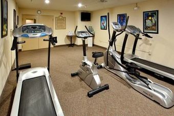 Holiday Inn Express Hotel & Su