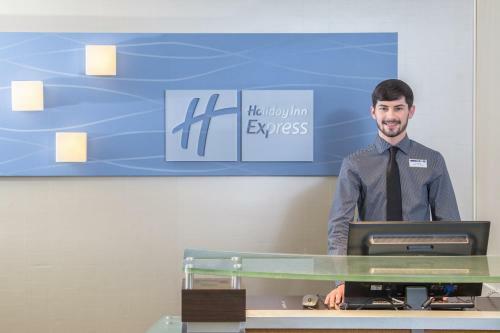 Holiday Inn Express Hotel & Suites Oxford