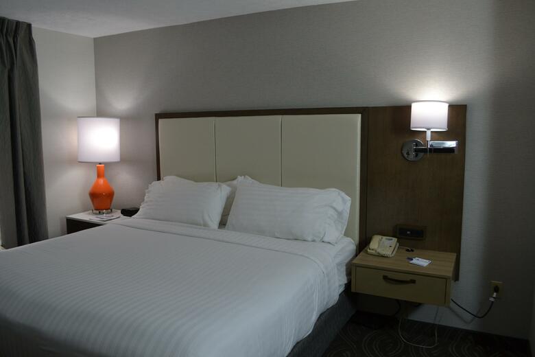 Holiday Inn Express Hotel & Suites Kent State University