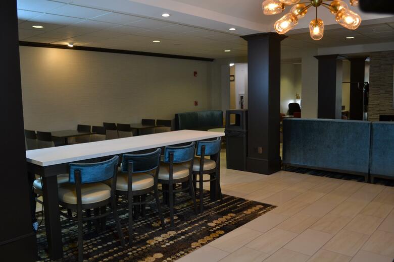 Holiday Inn Express Hotel & Suites Kent State University