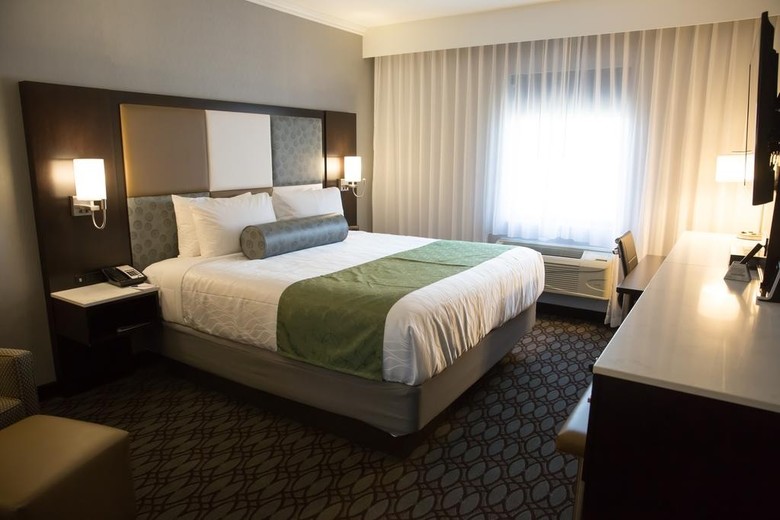 Best Western Premier Nyc Gateway Hotel