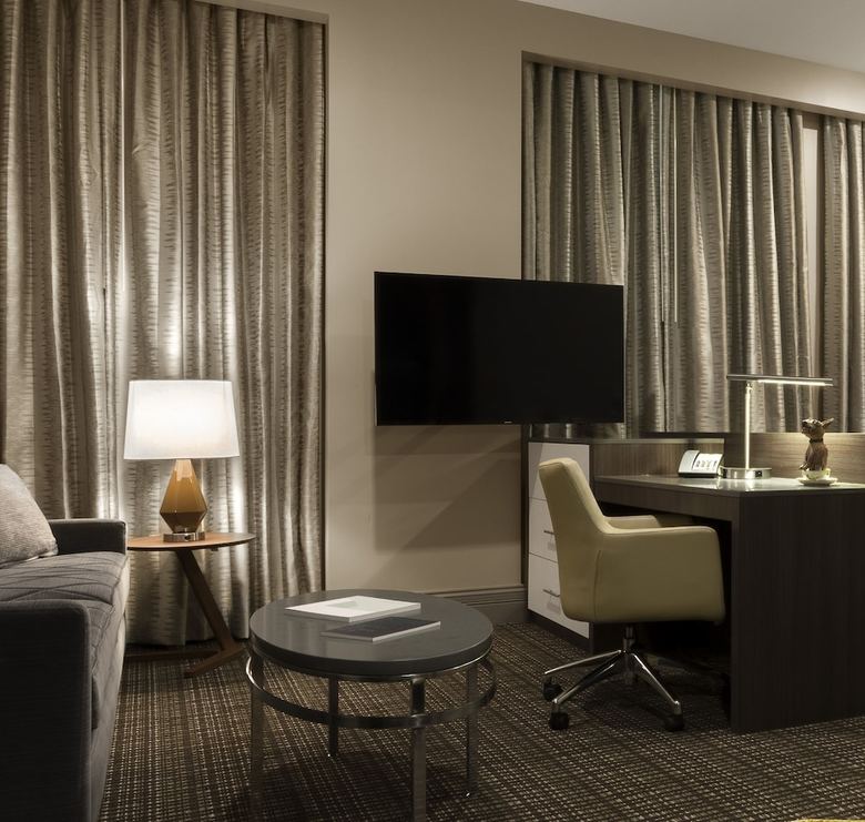 Hotel The Current Iowa Autograph Collection