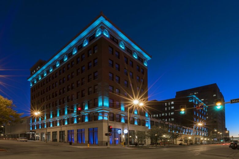 Hotel The Current Iowa Autograph Collection