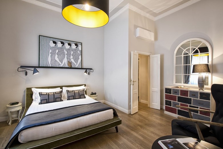 Hotel The Independent Suites