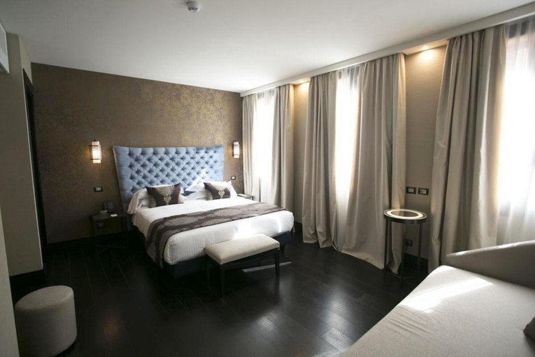 Hotel Venice Times