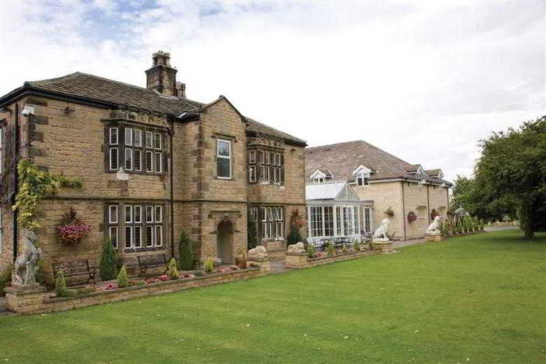 Best Western Rogerthorpe Manor Hotel