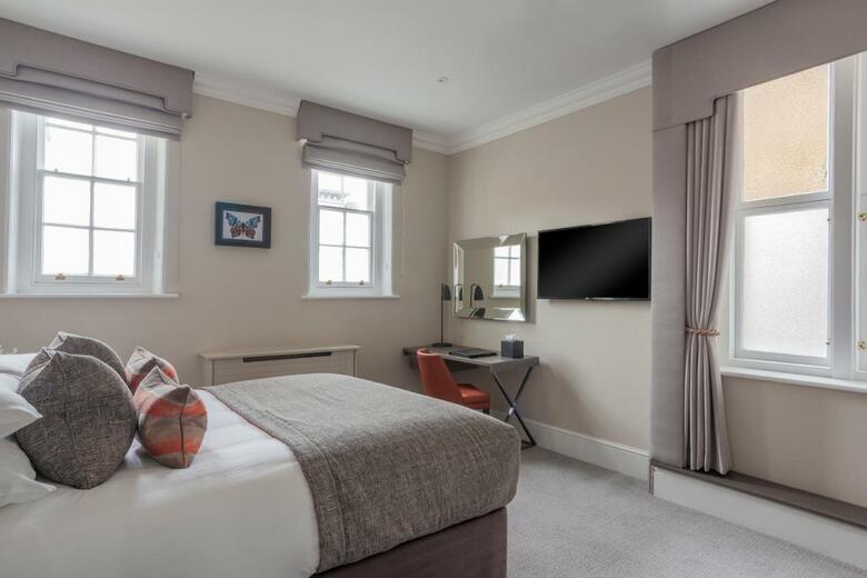 Oatlands Park Hotel