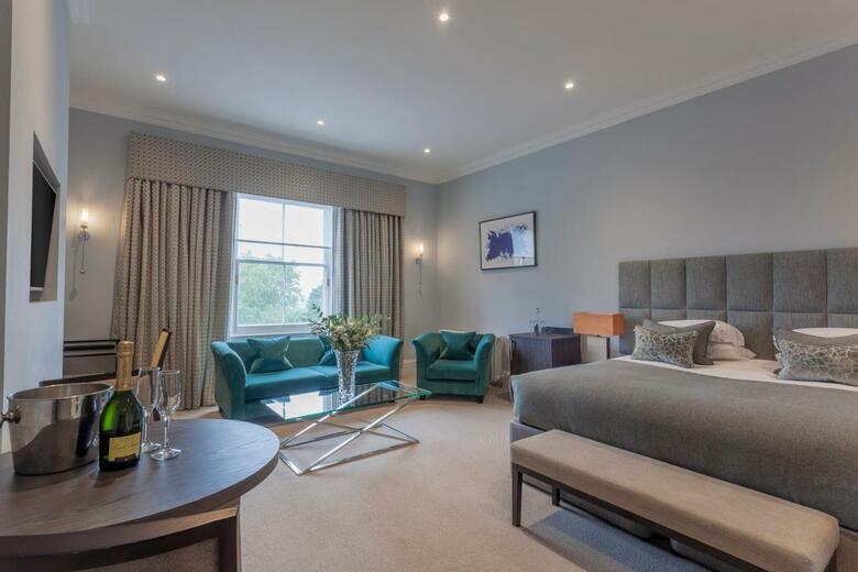 Oatlands Park Hotel
