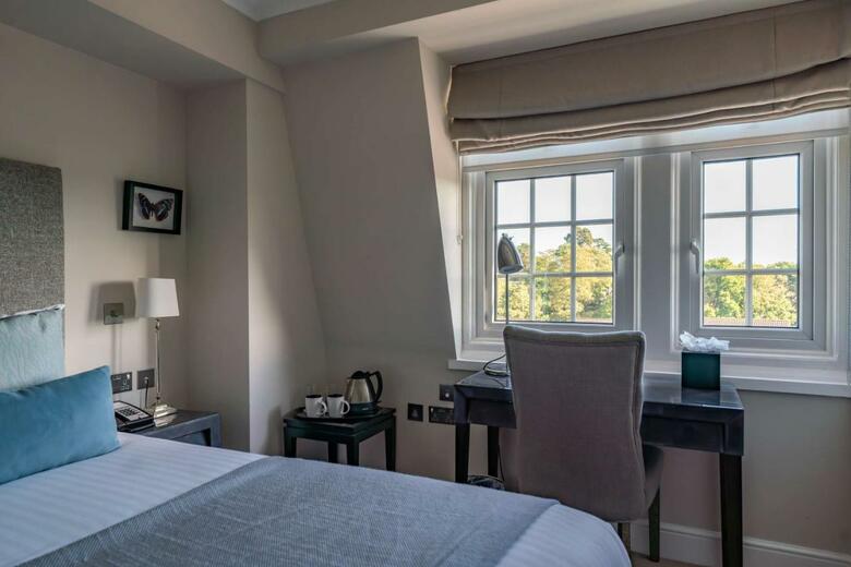 Oatlands Park Hotel
