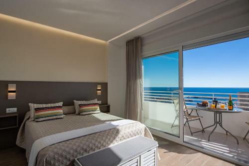 Alicante Skylights Apartments