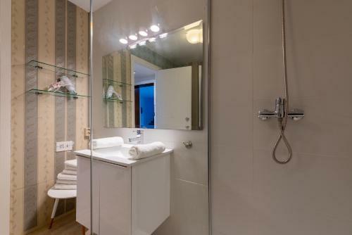 Alicante Skylights Apartments