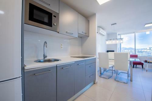 Alicante Skylights Apartments