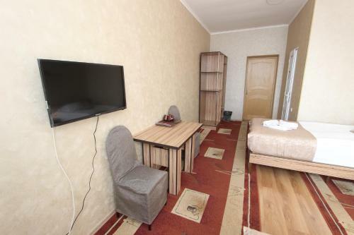 Hostal Madanur Hotel