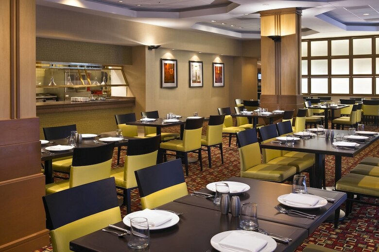 Hotel Chicago Marriott Suites Downers Grove