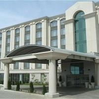Hotel Holiday Inn Express Montreal Airport