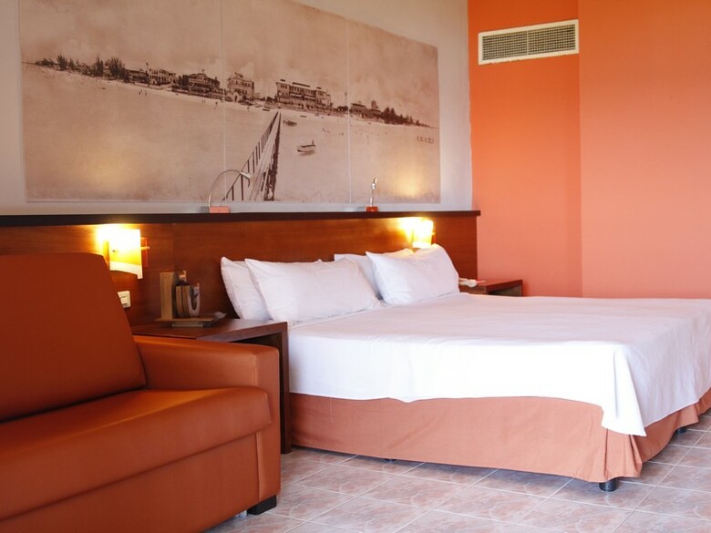 Hotel Occidental Arenas Blancas