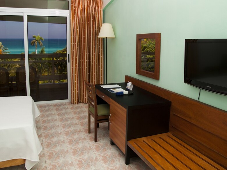 Hotel Occidental Arenas Blancas