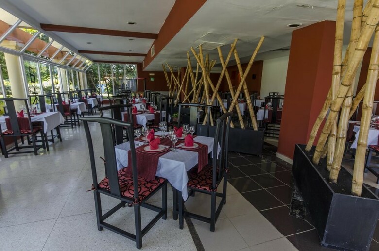 Hotel Occidental Arenas Blancas