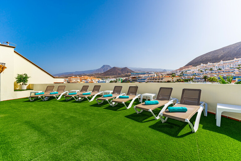 Klayman Olivina Aparthotel