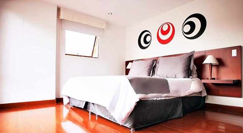 Hotel Cora 96 Street Suites