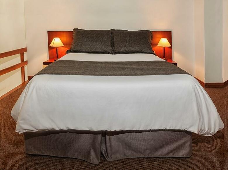 Hotel Cora 96 Street Suites
