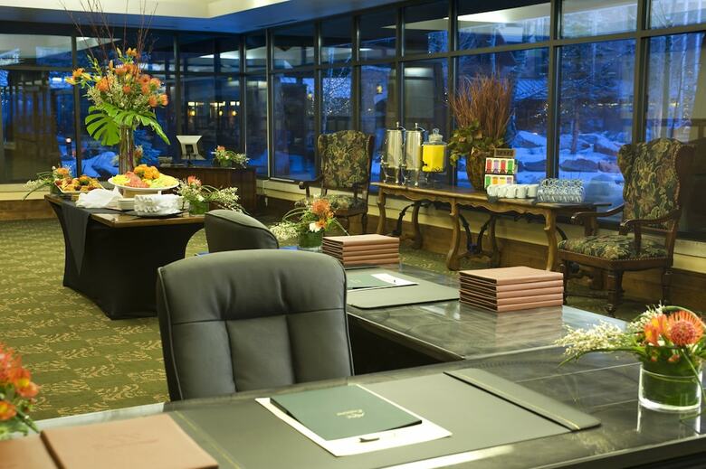 Hotel Grand Summit