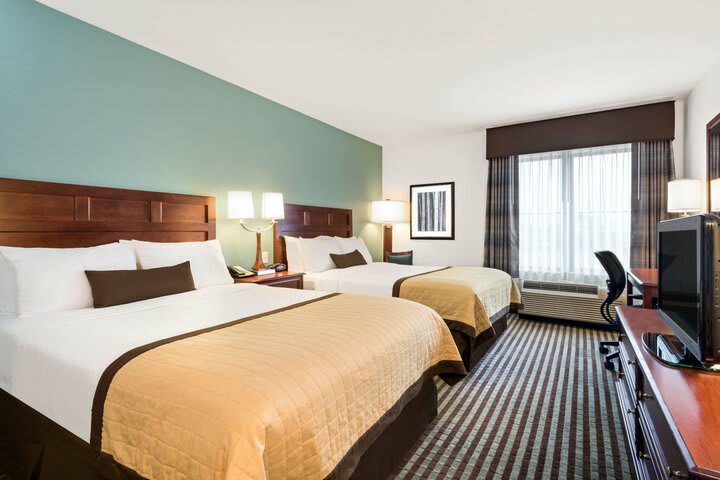 Hotel *baymont Inn & Suites* Duplicate