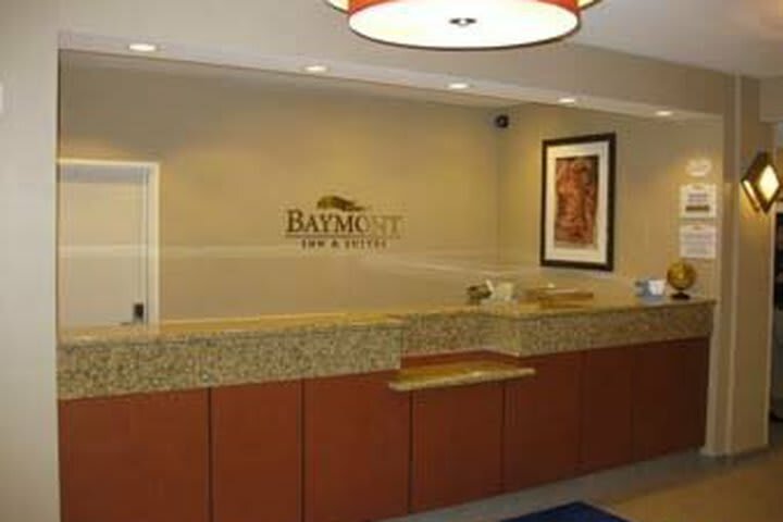 Hotel *baymont Inn & Suites* Duplicate