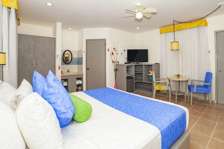 Mestizo Gallery Hotel
