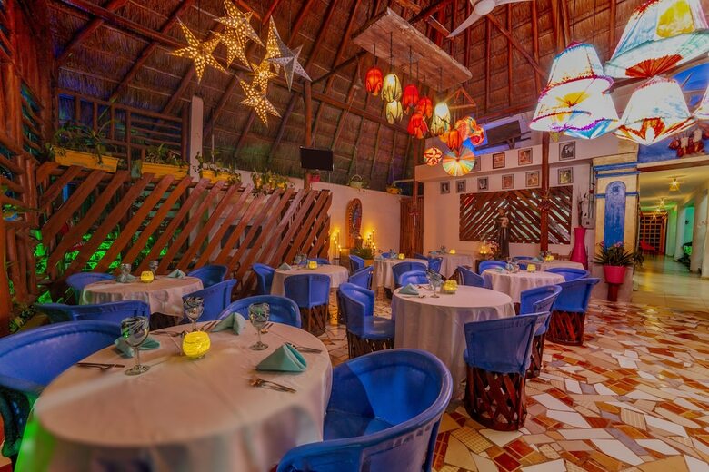 Mestizo Gallery Hotel