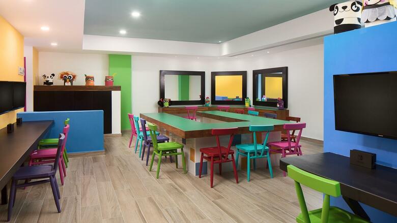 Hotel Ventus At Marina El Cid Spa And Beach Resort