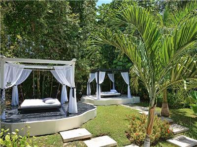 Hotel Oh! The Urban Oasis