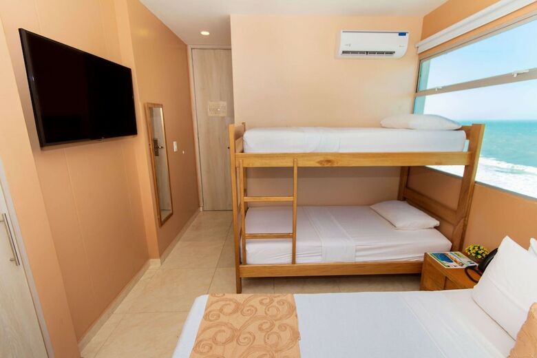 Hotel Aixo Suites
