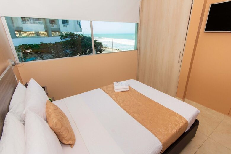 Hotel Aixo Suites