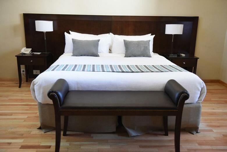 Hotel Howard Johnson Resort And Spa Escobar