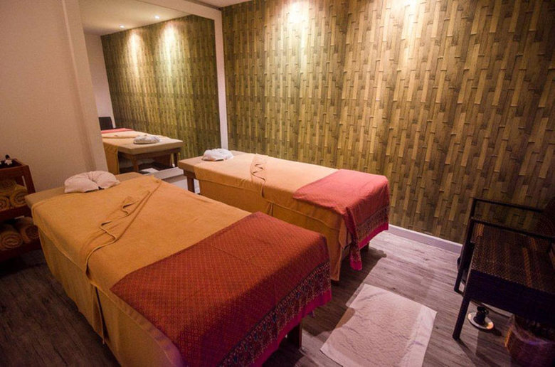 Hotel Aonang Cliff Beach Resort